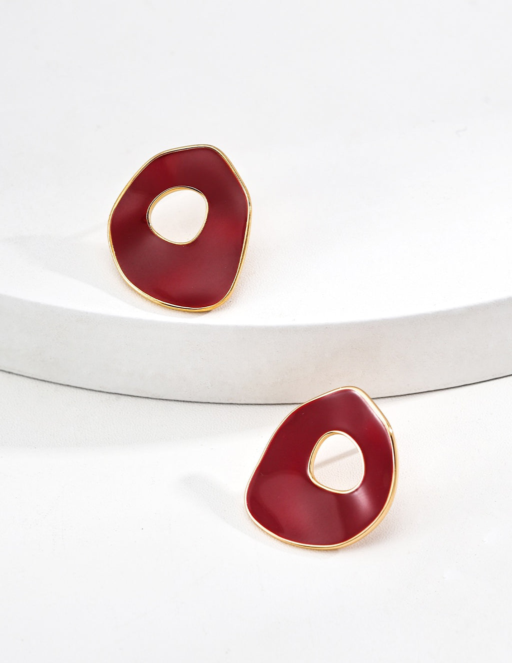 Eye-Catching Red Drip-Enamel Hoops — Classic, Minimal, Universally Flattering